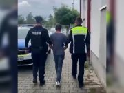 Tânăr de 21 ani reținut pentru amenințare, violare de domiciliu și distrugere | VIDEO