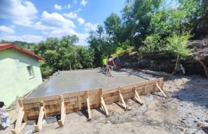 Fundația Tineri pentru Misiune Mediaș construiește case sociale pentru familii nevoiașe